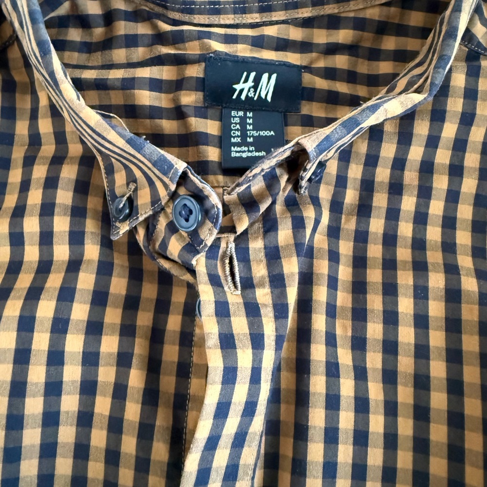H&M Men's Tan and Black Check Button-Up Shirt